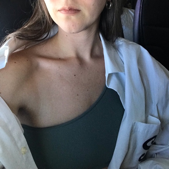 Meet your Posher, Sharla - Picture 3 of 6